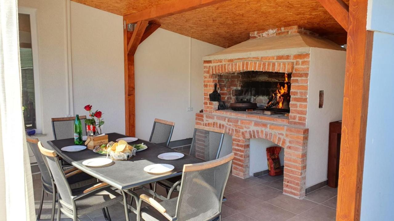 Holiday Home Emma Bihać Dış mekan fotoğraf